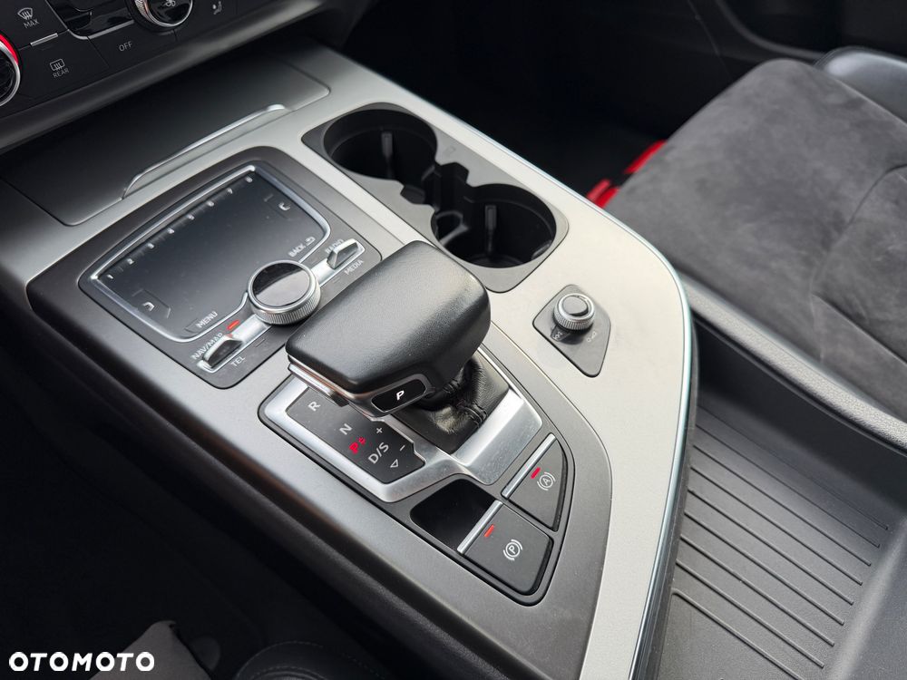 Audi Q7 45 TDI mHEV Quattro S Line Tiptr - 31