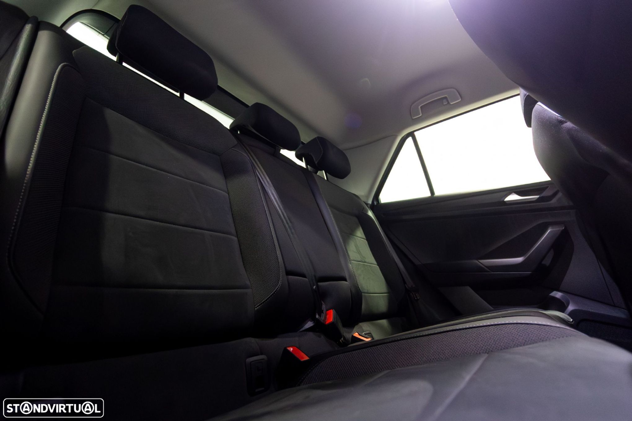 VW T-Roc 1.5 TSI Life DSG - 23