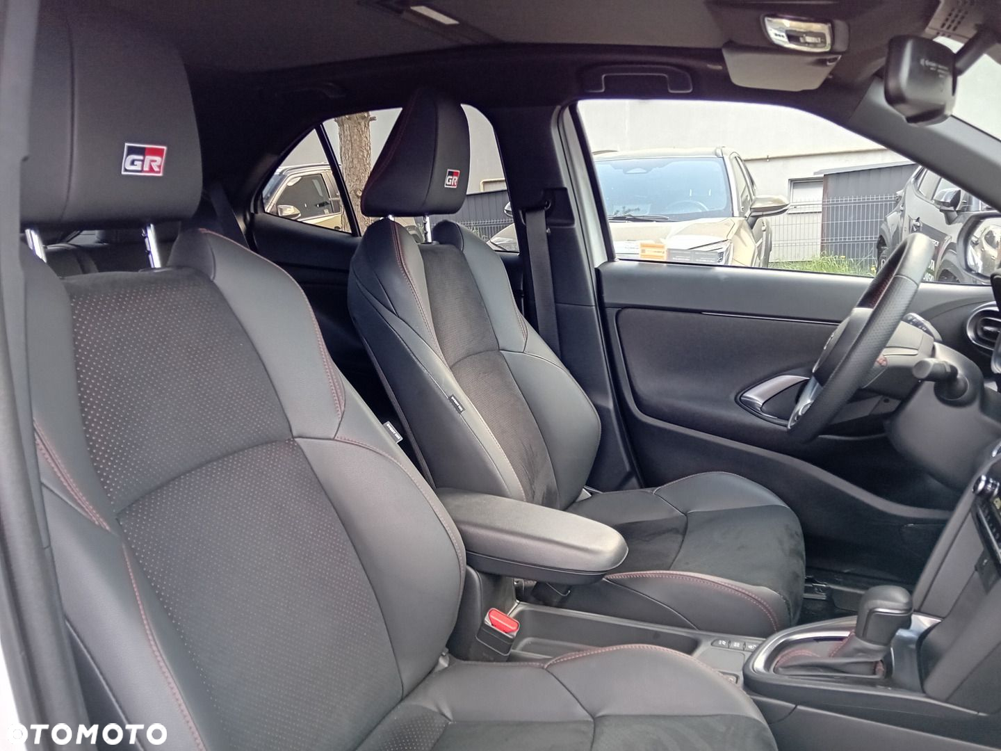 Toyota Yaris Cross - 17