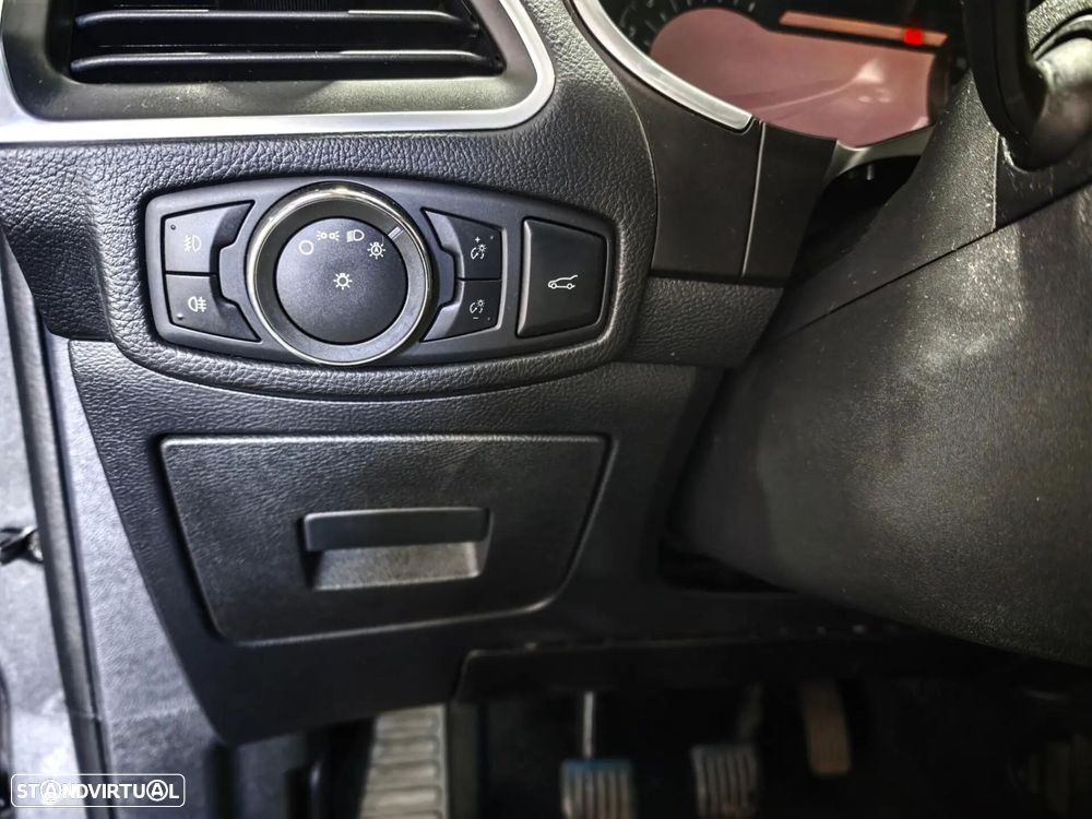 Ford S-Max 2.0 TDCi Titanium - 15