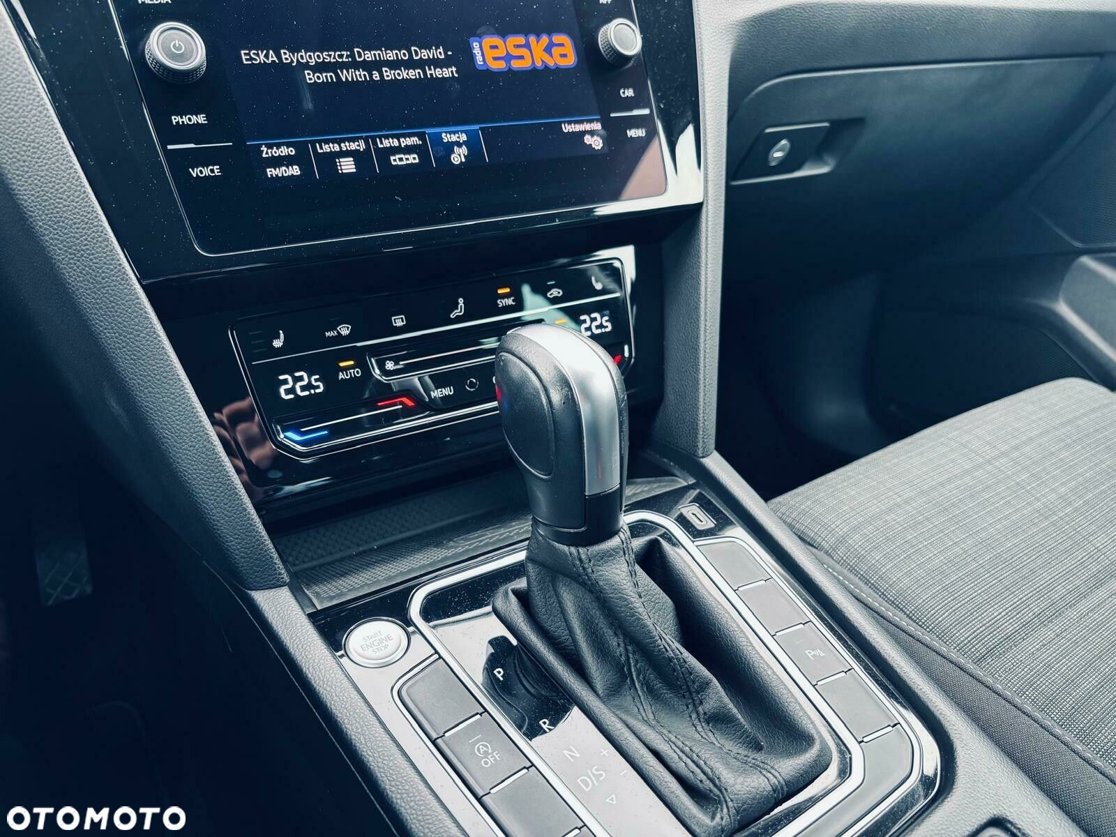 Volkswagen Passat - 33