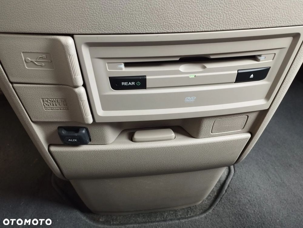 Honda Odyssey 3.5 LX - 24