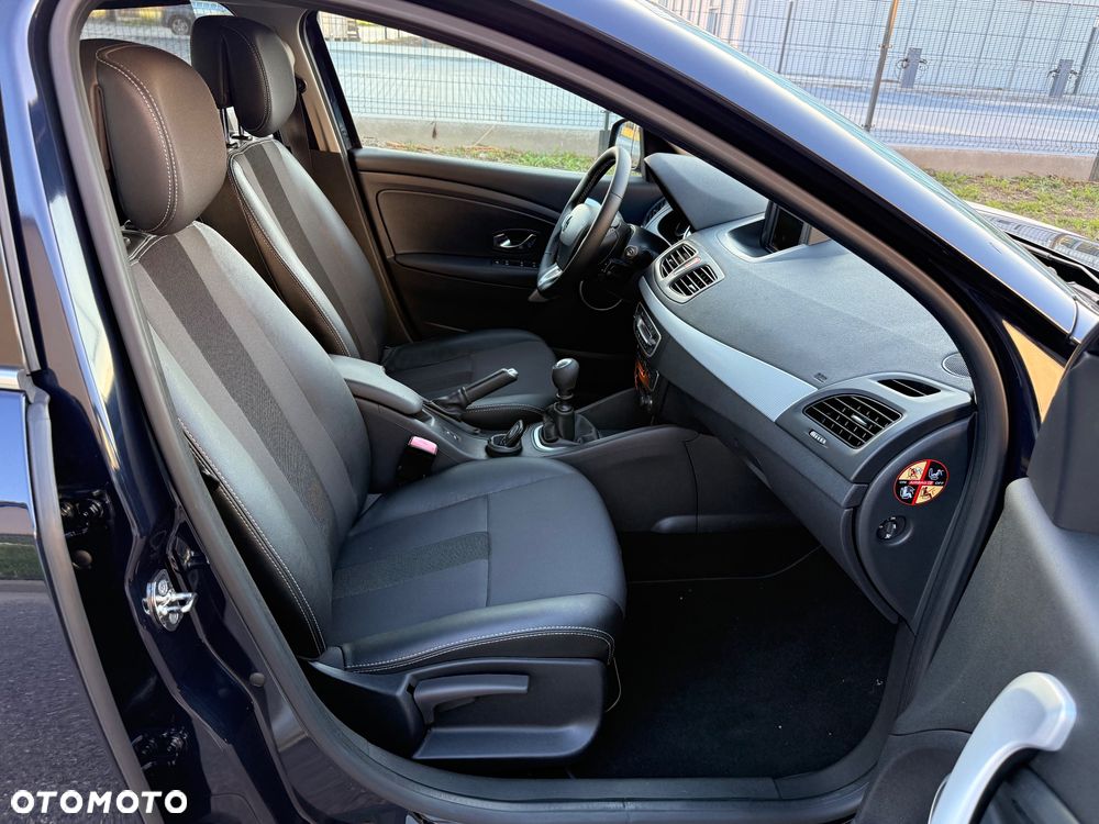 Renault Fluence 2.0 16V Privilege - 22