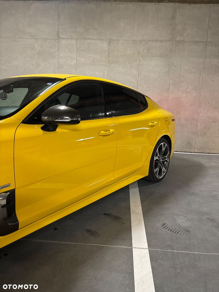 Kia Stinger - 7