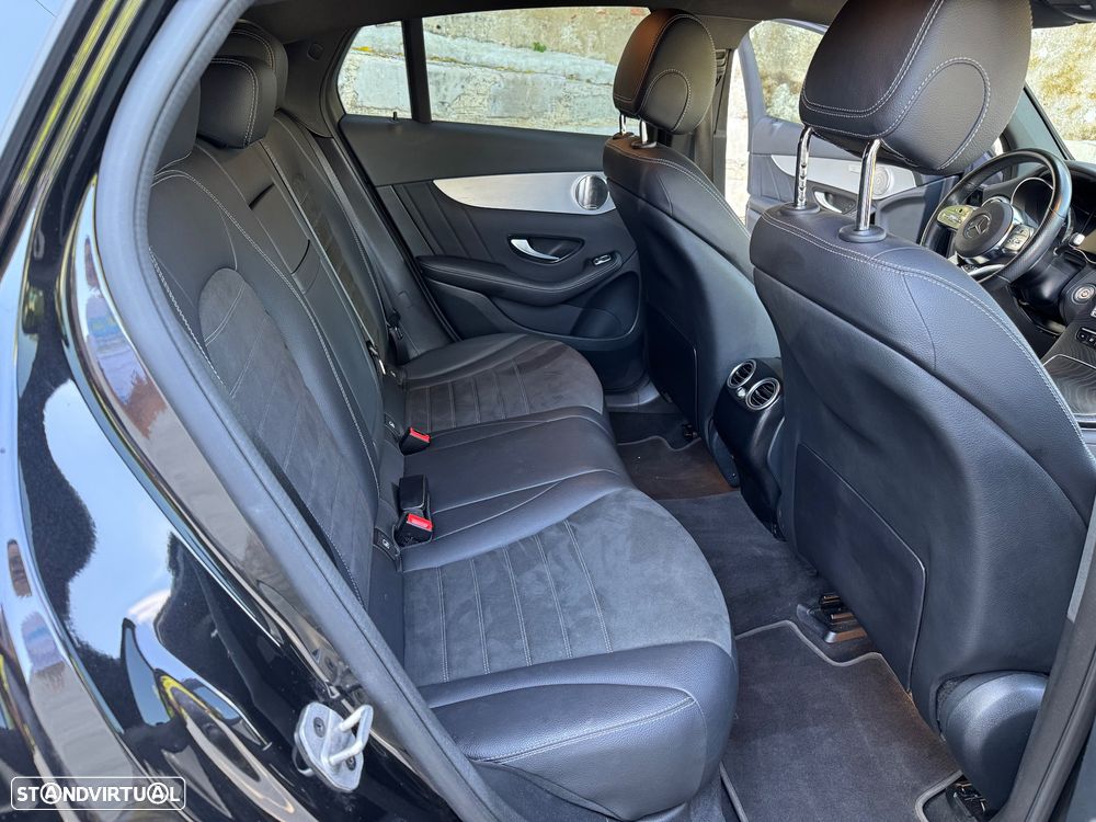 Mercedes-Benz GLC 200 d Coupe 4Matic 9G-TRONIC AMG Line Plus - 26