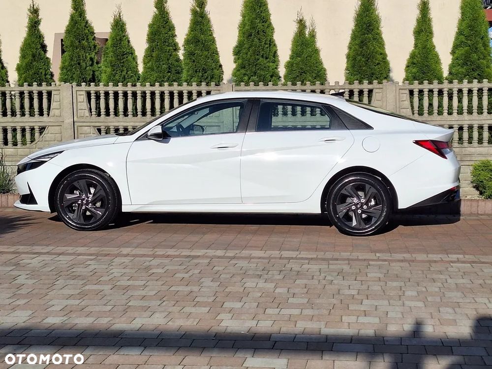 Hyundai Elantra 1.6 Smart - 25
