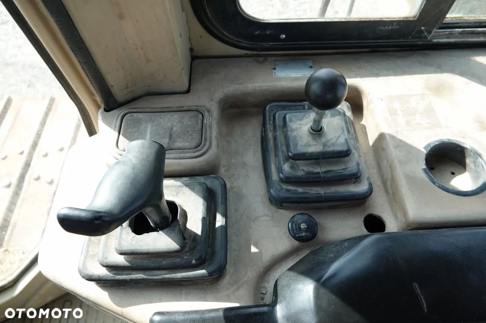 Caterpillar D6M LGP / SPYCHARKA GĄSIENNICOWA / 2006 ROK - 20