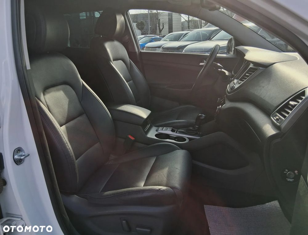 Hyundai Tucson 1.6 T-GDI TourdePologne 4WD DCT - 16