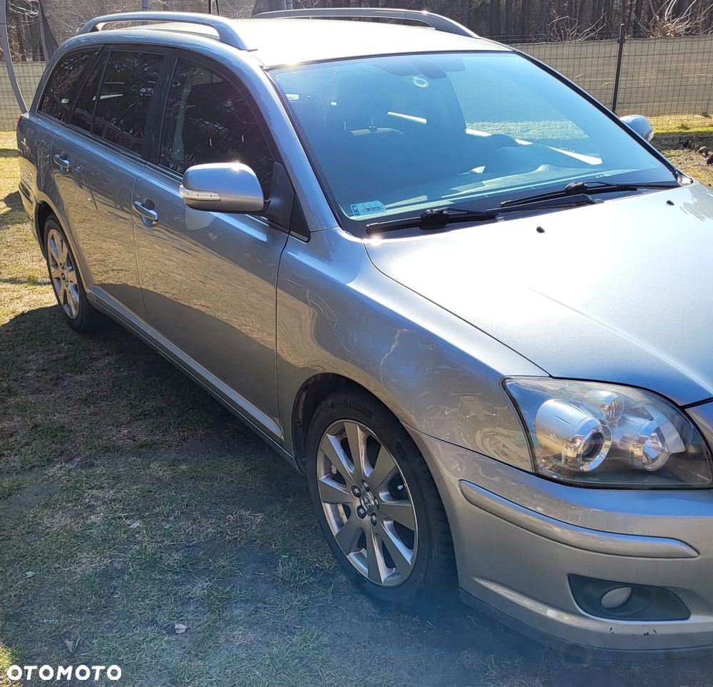 Toyota Avensis 2.0 D-4D Sol+NAVI - 2