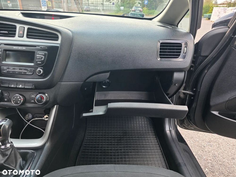 Kia Ceed Cee'd 1.6 CRDi M - 22