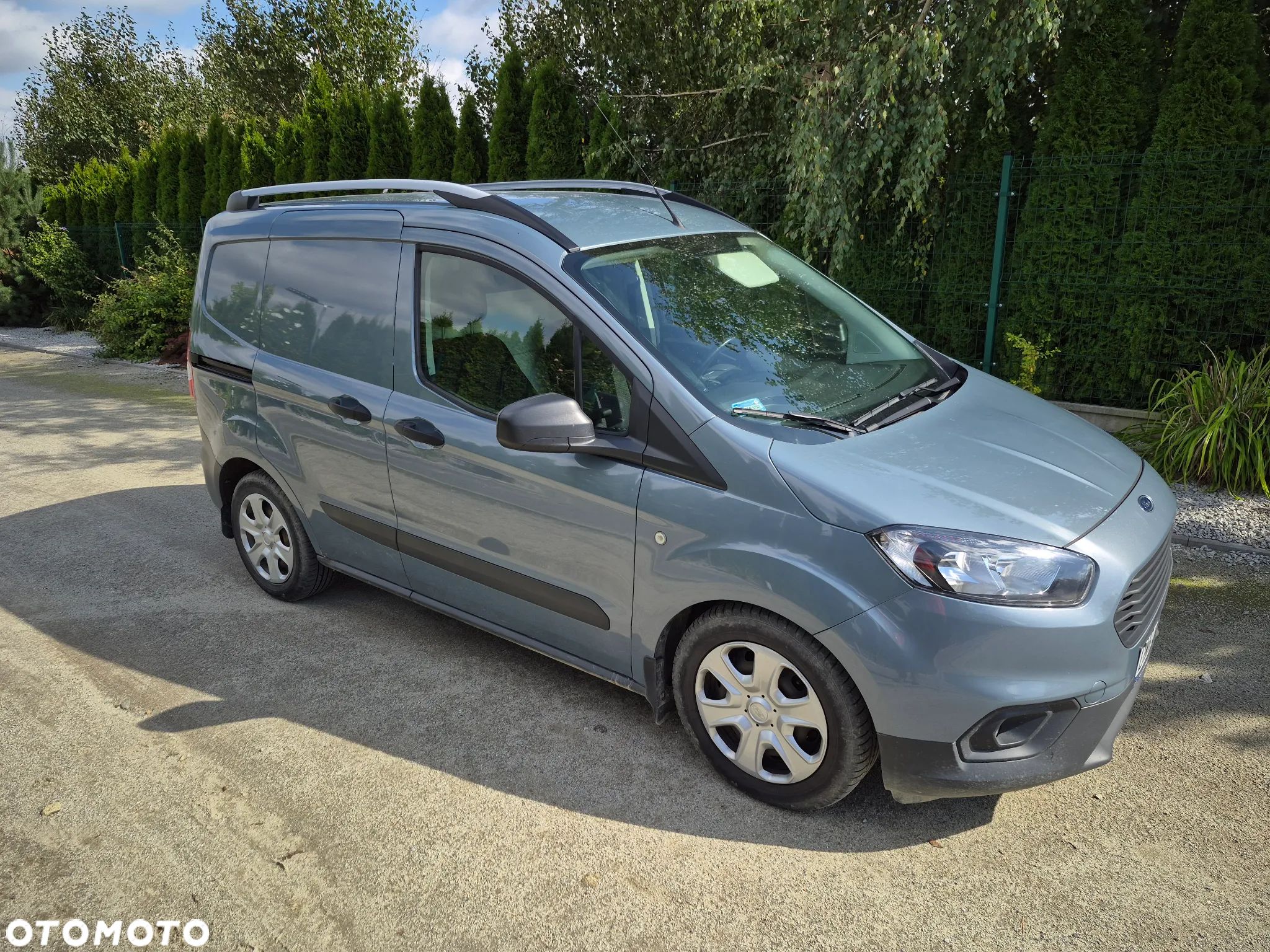 Ford COURIER - 1