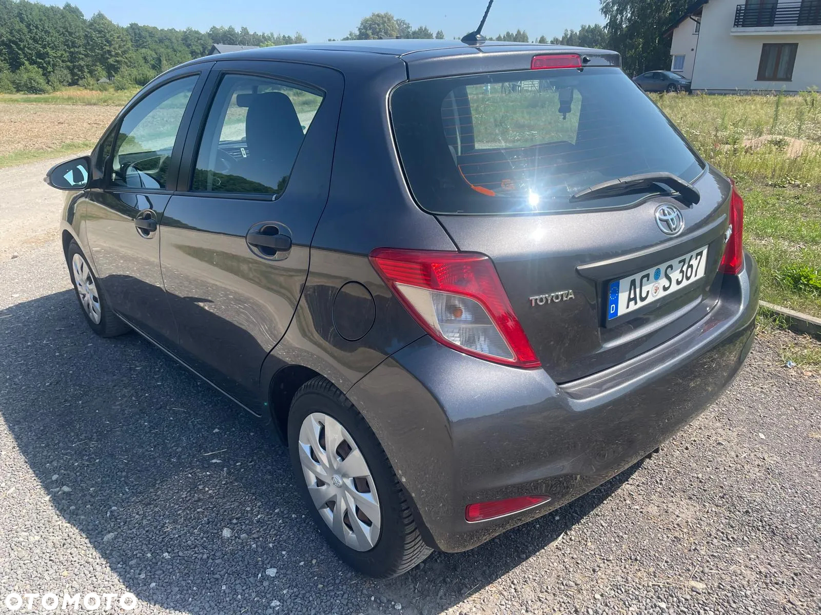 Toyota Yaris 1.4 D-4D Terra EU5 - 9