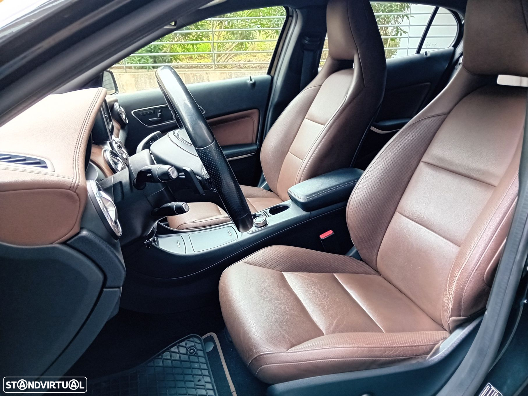 Mercedes-Benz GLA 220 CDi Style 4-Matic - 17