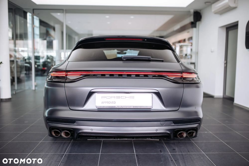 Porsche Panamera Turbo S Sport Turismo - 13