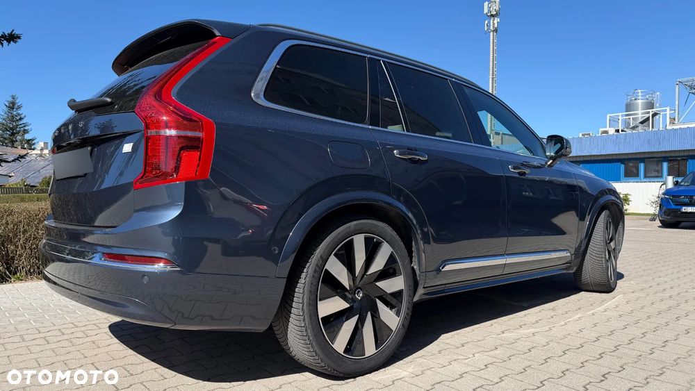 Volvo XC 90 T8 AWD Plug-In Hybrid Core 7os - 4