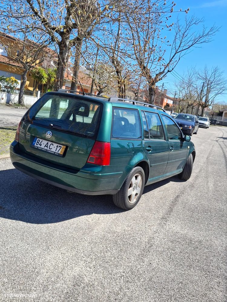 VW Bora 1.9 TDi Highline - 2