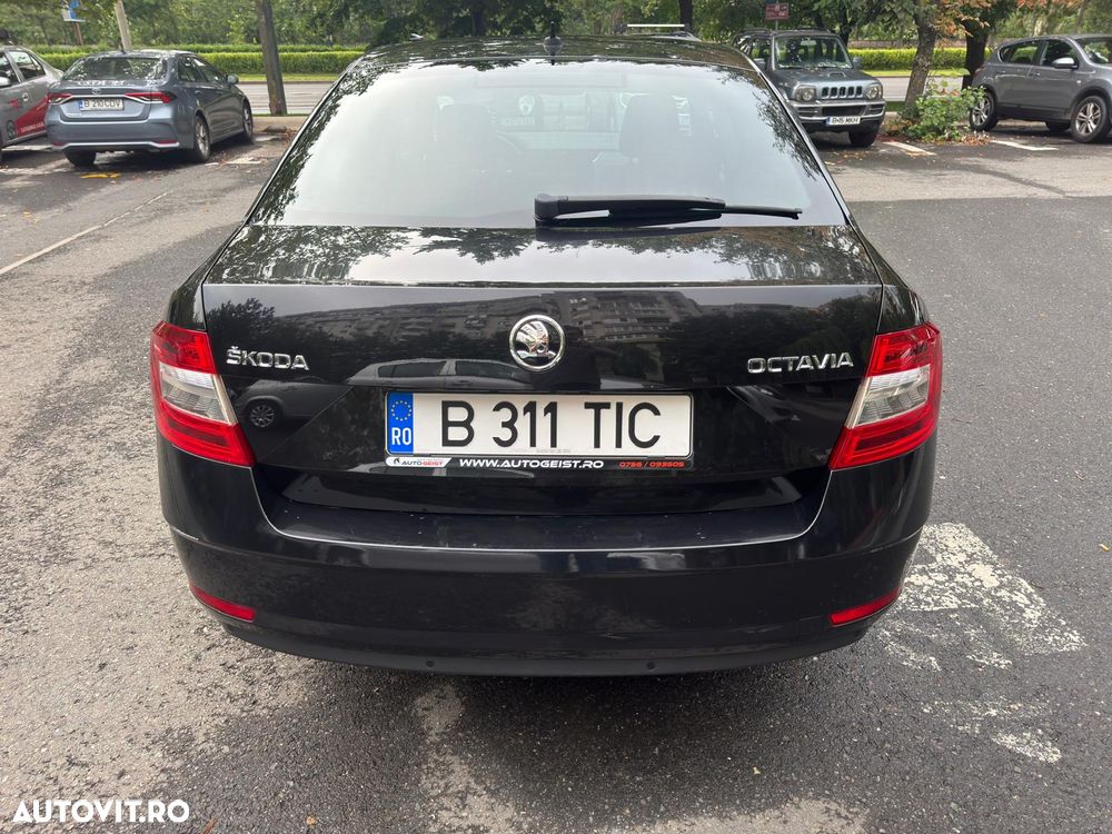 Skoda Octavia 1.6 TDI DSG Ambition - 4