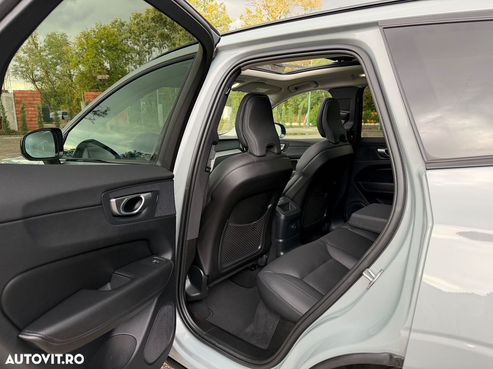 Volvo XC 60 T6 AWD Recharge Plus Dark - 8