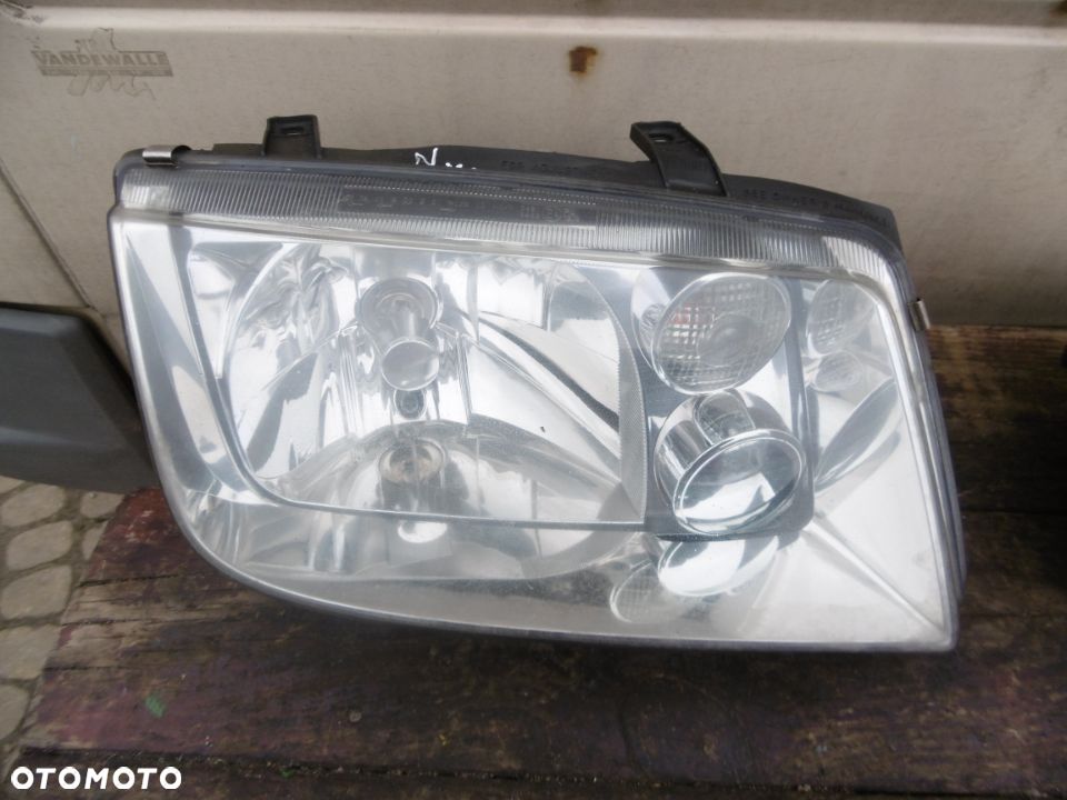 Lampa prawa VW BORA HELLA EUROPA - 1
