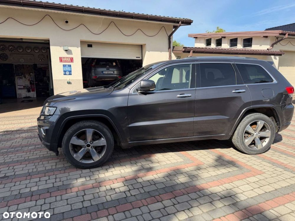 Jeep Grand Cherokee - 8
