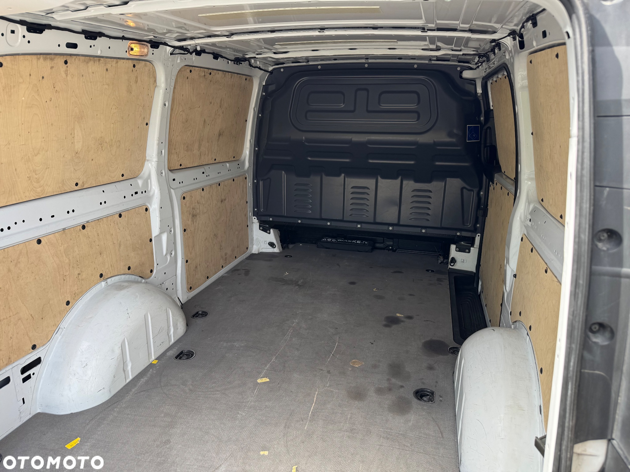 Mercedes-Benz Vito - 13