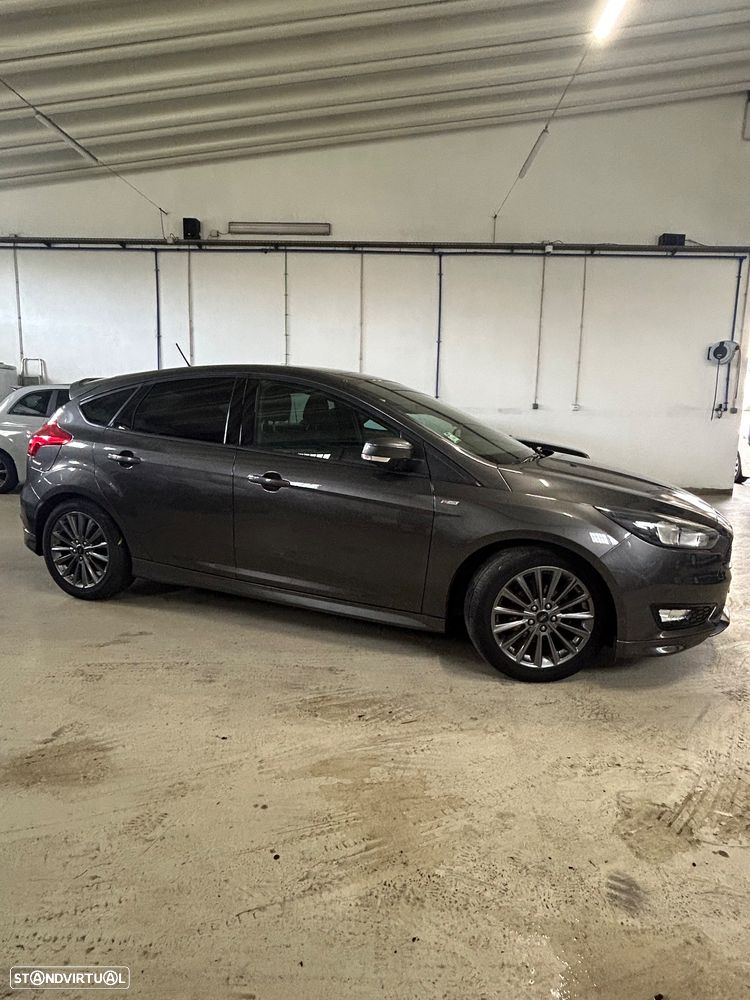 Ford Focus 1.0 EcoBoost ST-Line - 3