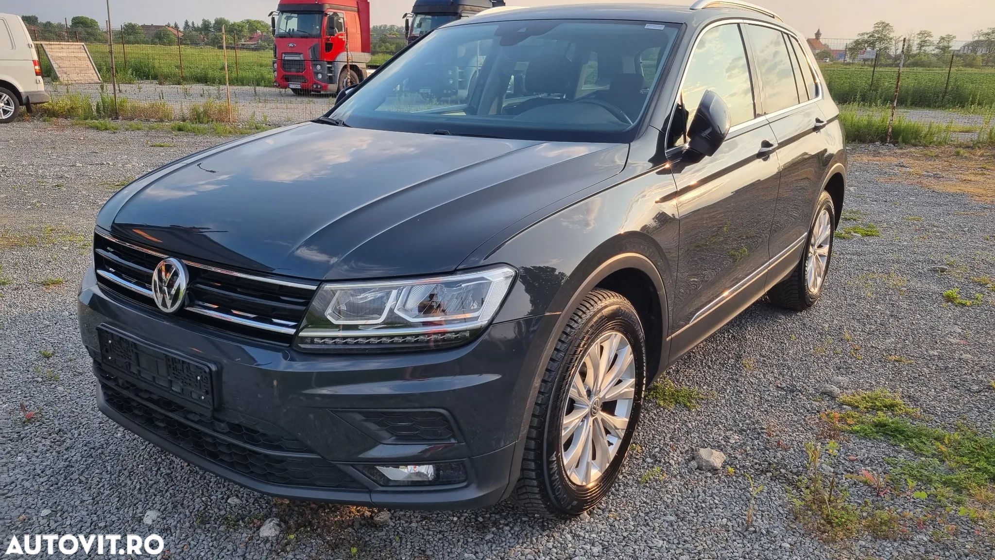 Volkswagen Tiguan 2.0 TDI SCR 4MOTION (BlueMotion Tech) Comfortline - 1