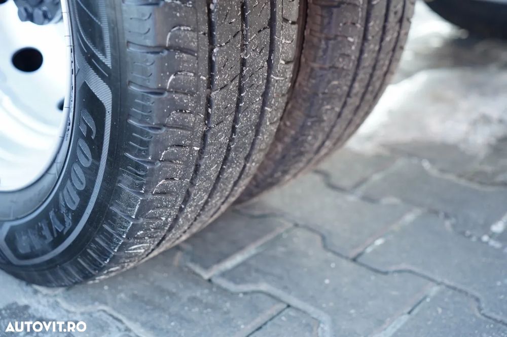 Renault MAXITY 140 / BALATĂ / DOUĂ TRANSPORTURI / MANUALĂ / 3 LOCURI / - 19