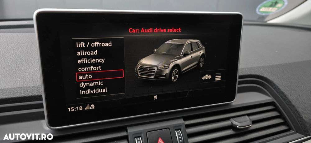 Audi Q5 2.0 40 TDI quattro S tronic Design - 18