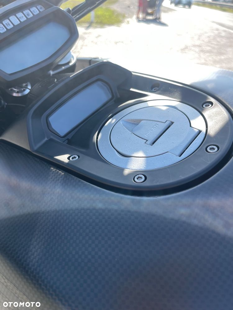 Ducati Diavel - 27