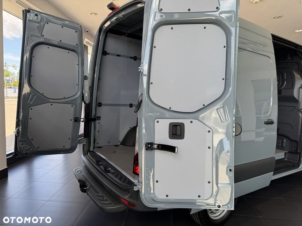 Mercedes-Benz Sprinter 315 Furgon Standard - 10