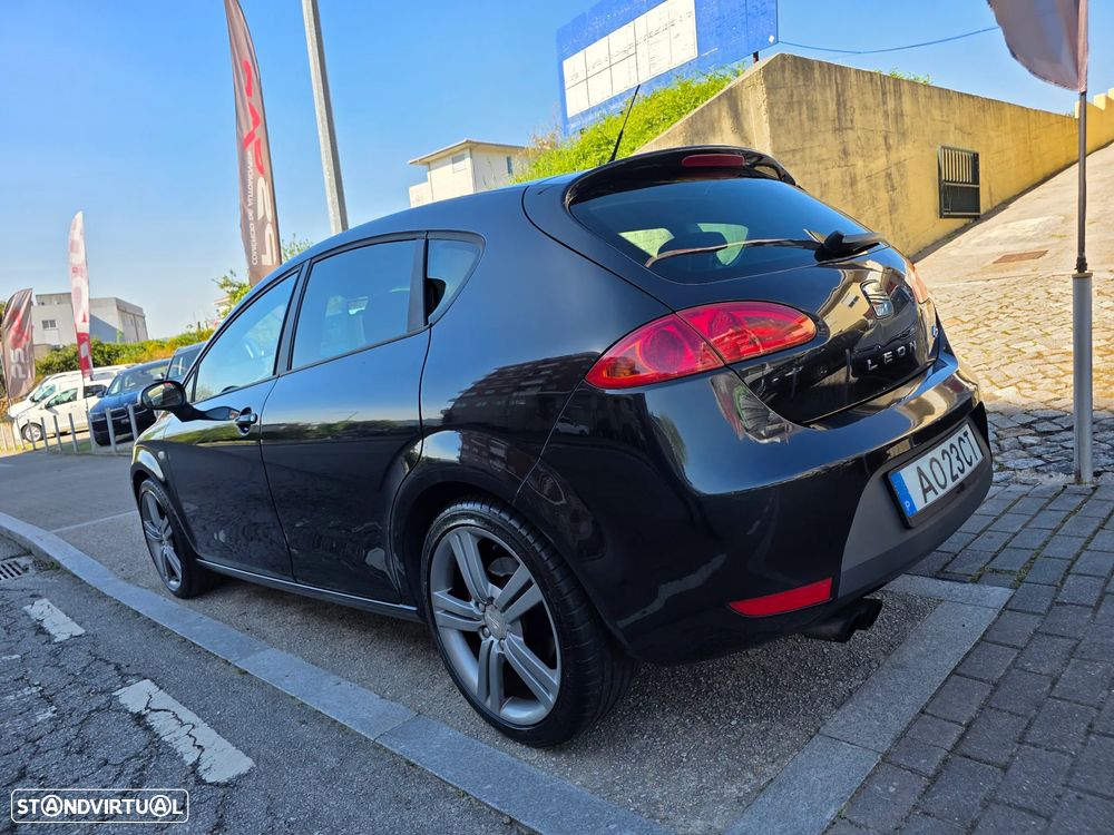 SEAT Leon 2.0 TDI DPF FR - 9