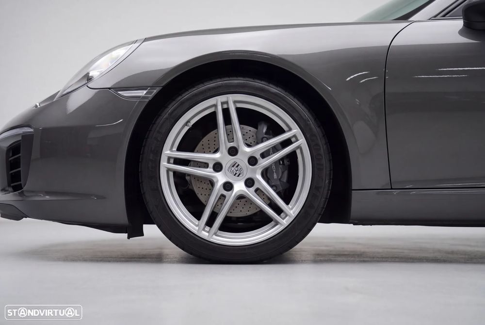 Porsche 911 2017 photo 2
