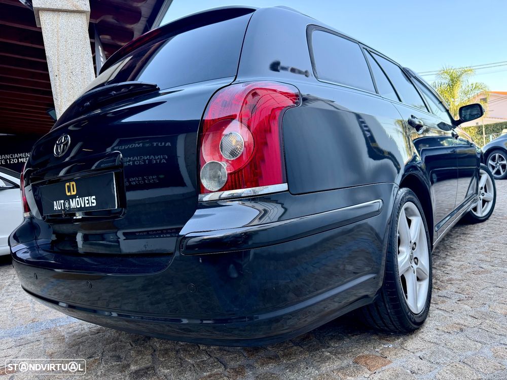 Toyota Avensis SW 2.2 D-4D Executive - 16