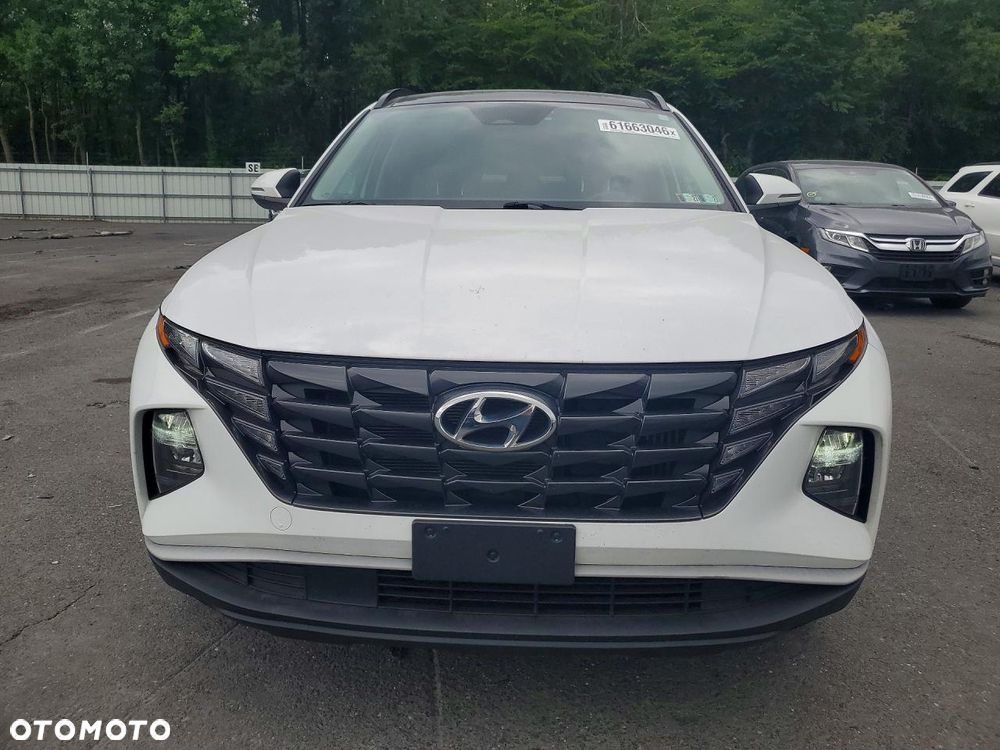Hyundai Tucson - 2