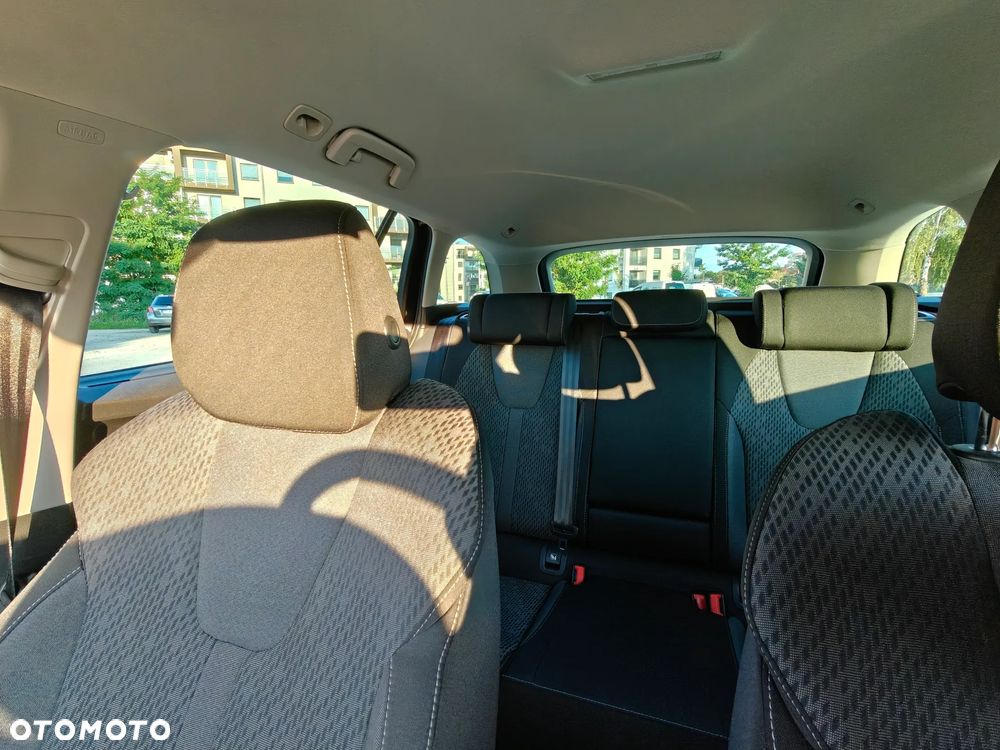 Skoda Octavia 2.0 TDI DSG Ambition - 19