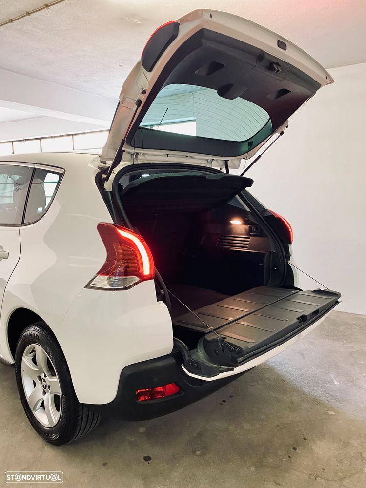 Peugeot 3008 1.6 HDi Allure - 5