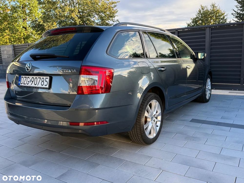 Skoda Octavia 1.8 TSI DSG Style - 17