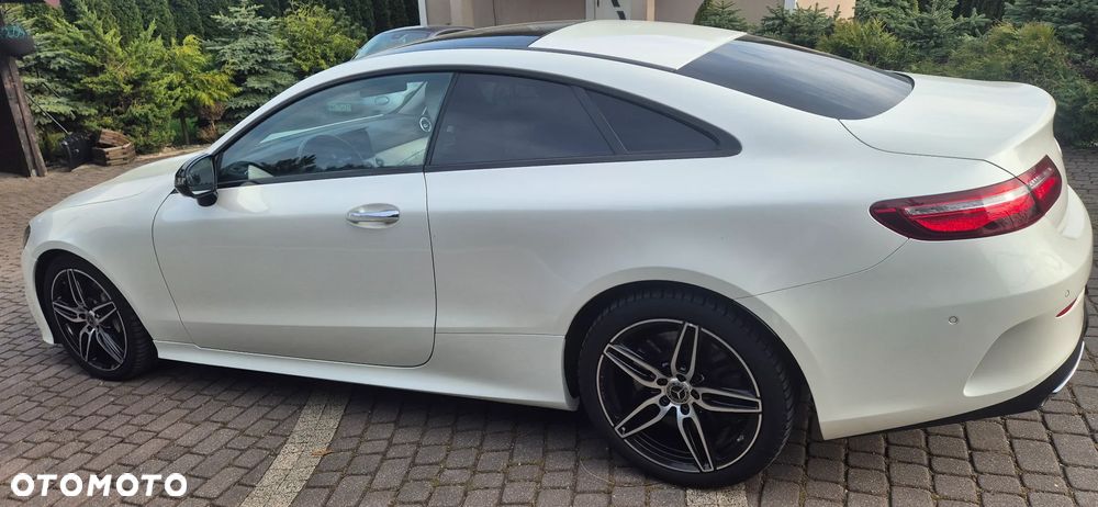 Mercedes-Benz Klasa E 400 4-Matic 9G-TRONIC - 4