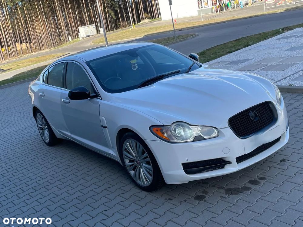 Jaguar XF 3.0 V6 Luxury - 7