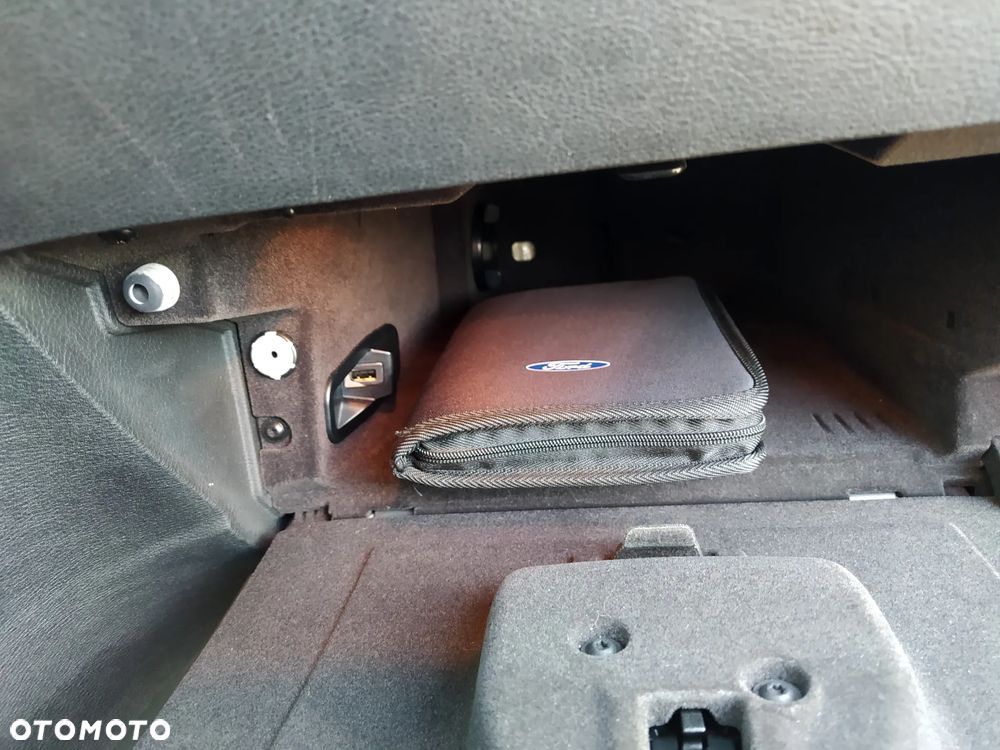 Ford Mondeo 2.2 TDCi Titanium - 26