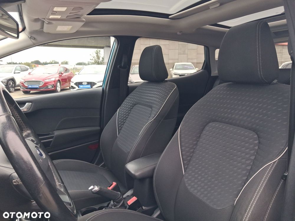 Ford Fiesta 1.0 EcoBoost Titanium X - 25