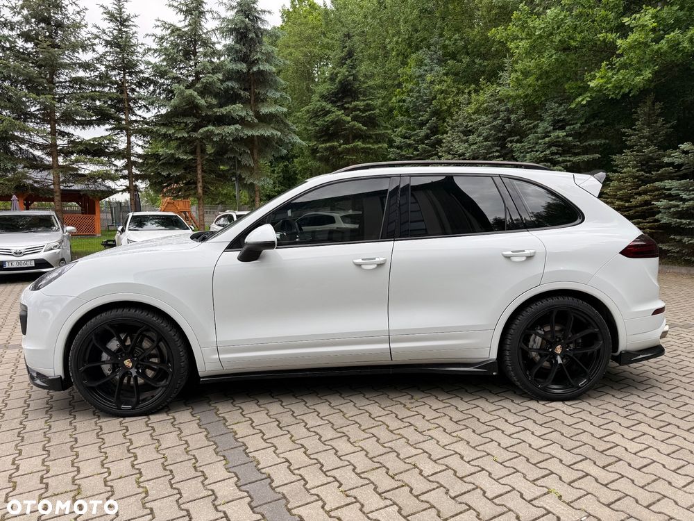 Porsche Cayenne - 7