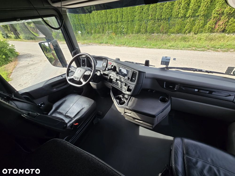 Scania 460 S - 32