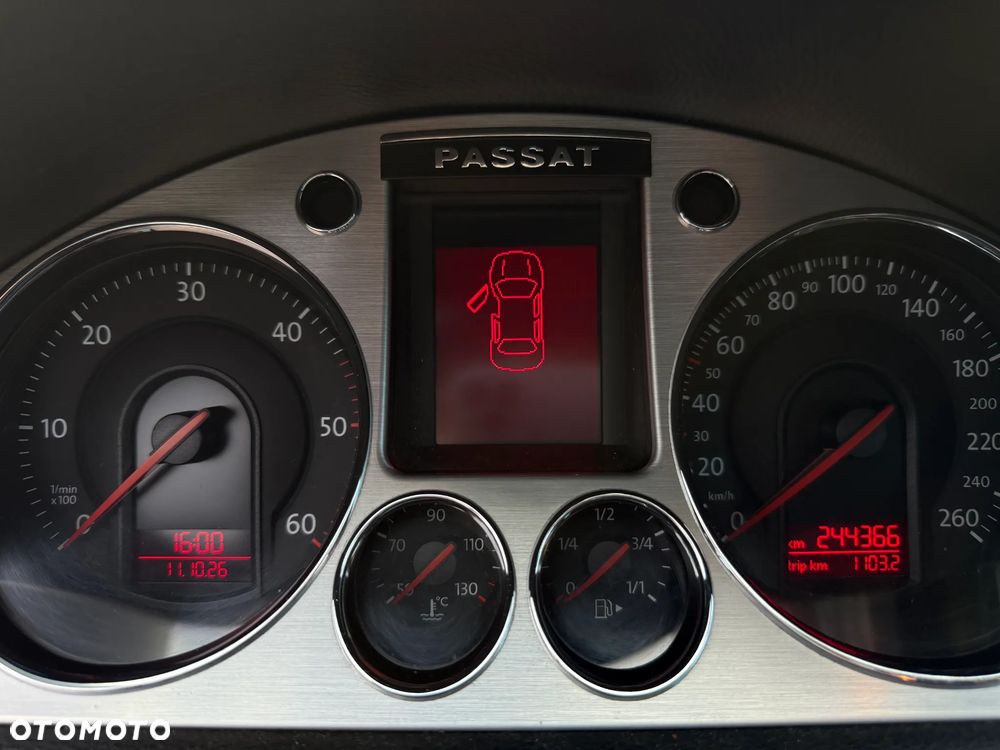 Volkswagen Passat - 30