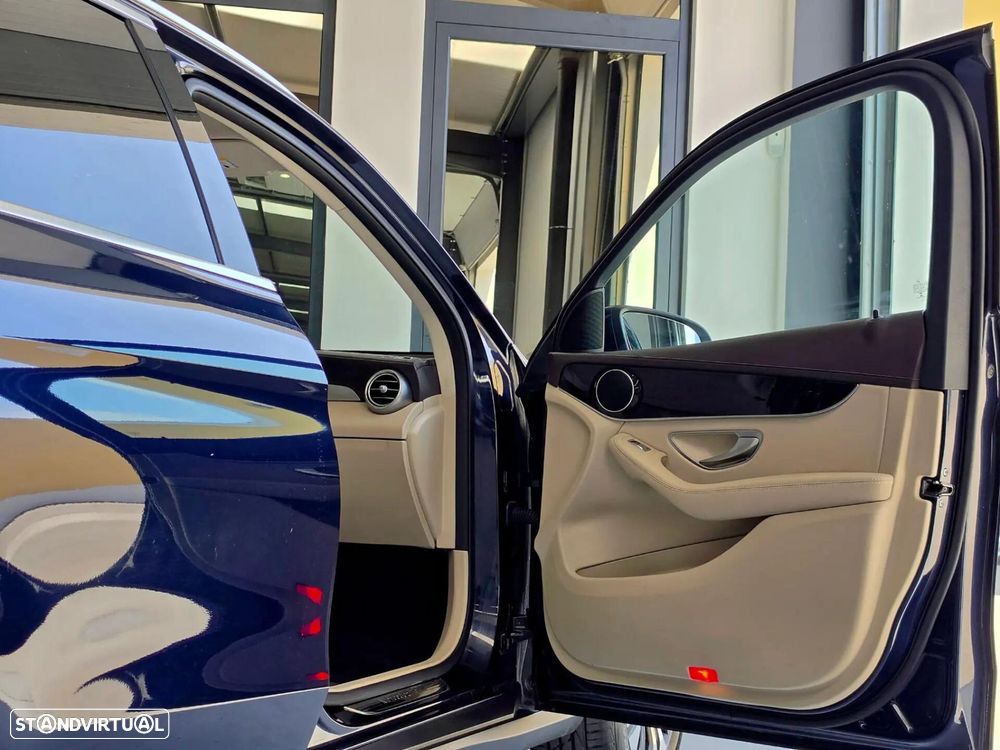 Mercedes-Benz GLC 300 e 4Matic - 28