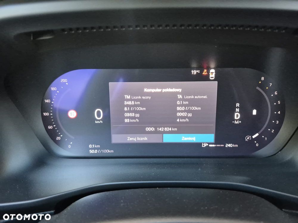 Volvo XC 40 - 25