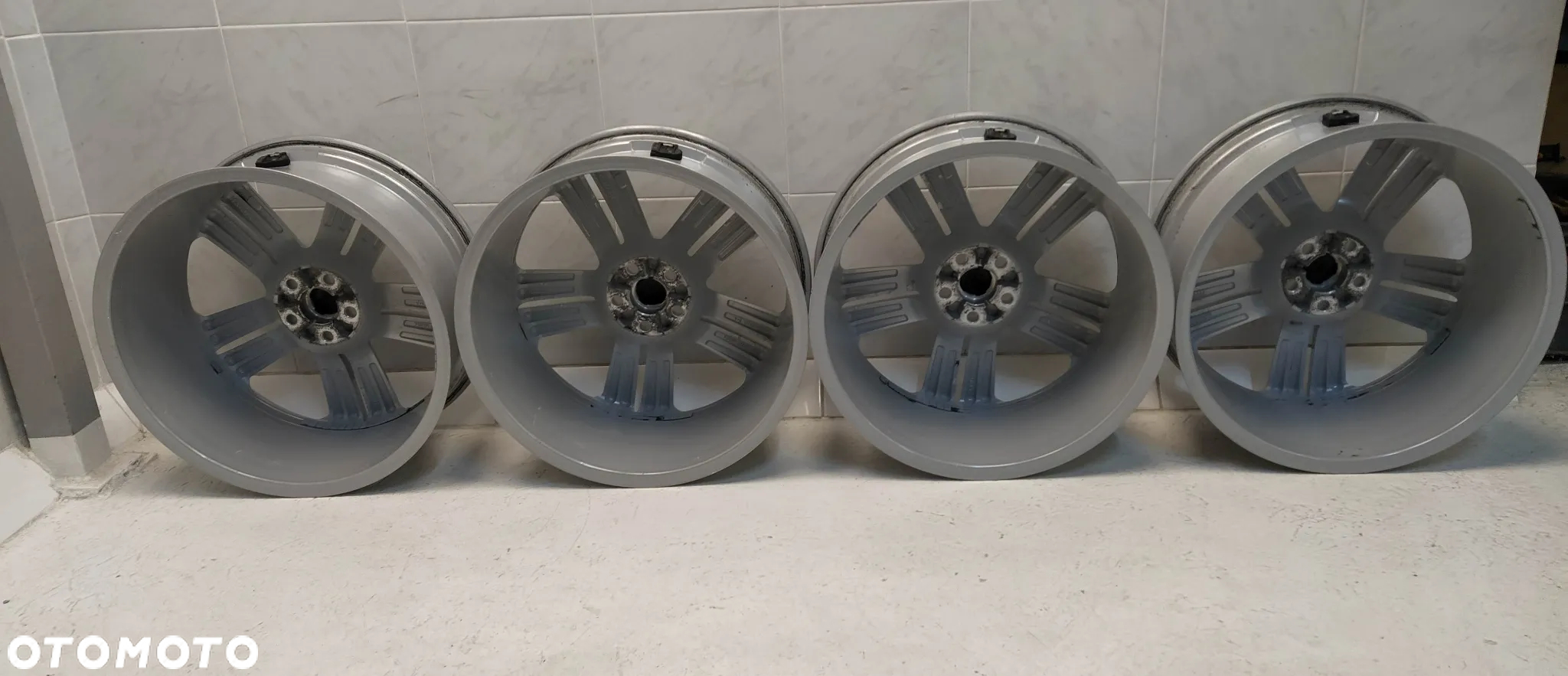 JAGUAR F-PACE X761 8.5X20 ORYGINALNE FELGI ALUMINIOWE R20 ET45 5X108 4XCZUJNIKI TPMS CIŚNIENIA OPON - 10