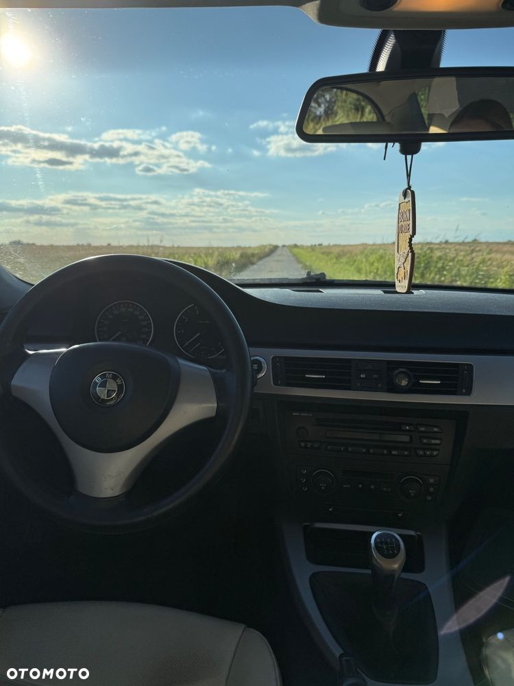 BMW Seria 3 - 15