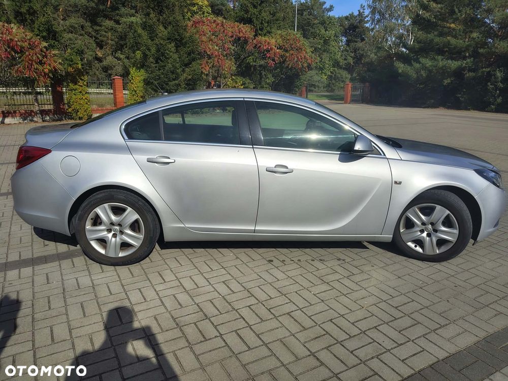 Opel Insignia 2011 photo 2